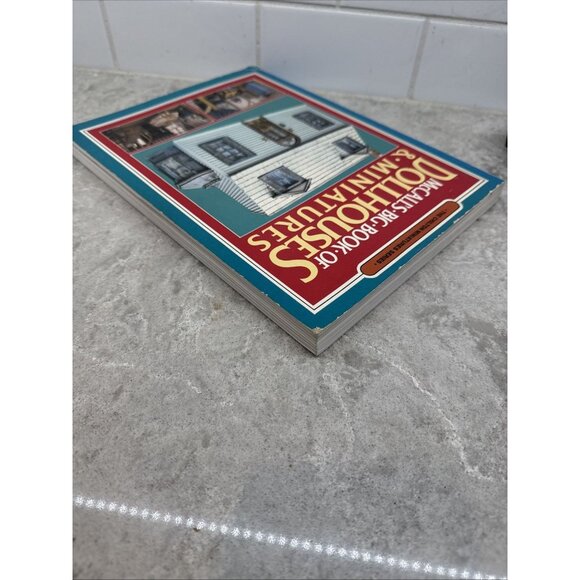 McCall's Big Book of Dollhouses & Miniatures. Chilton Miniatures Series. 1st Ed. - Picture 4 of 8